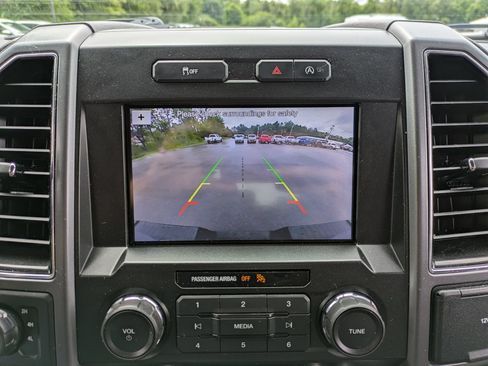 Used 2019 Ford F150 XLT AWD/4WD image 12