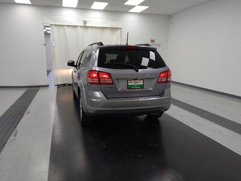 Used 2018 Dodge Journey SE image 6