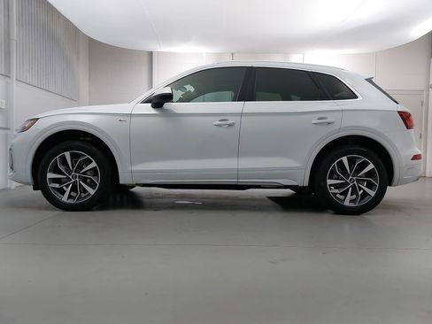 Used 2022 Audi Q5 2.0T Premium Plus image 2