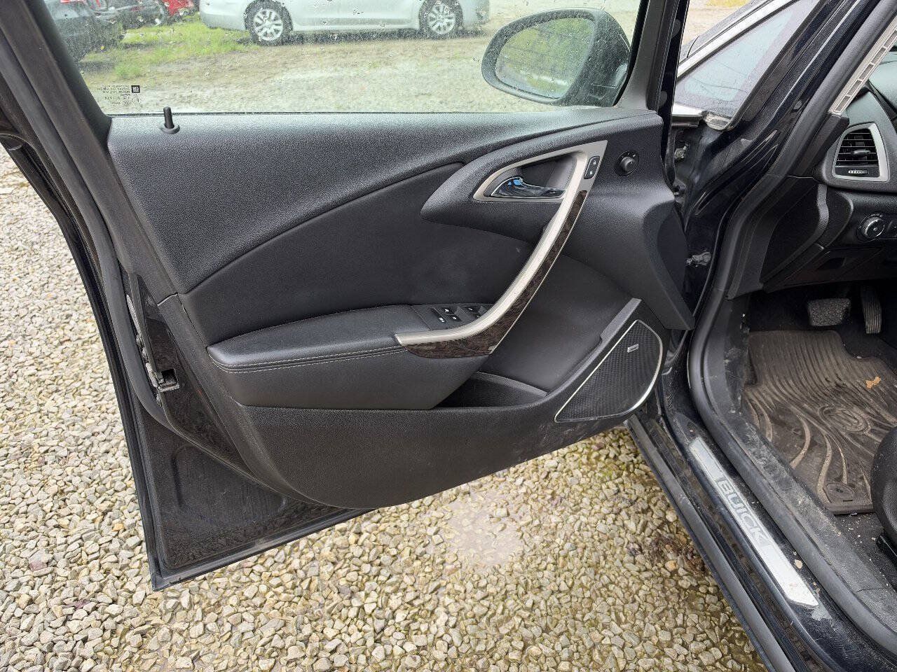 Used 2014 Buick Verano Leather FWD image 12