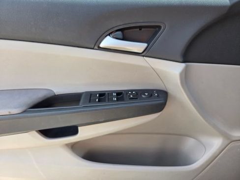 Used 2011 Honda Accord LX-P image 11