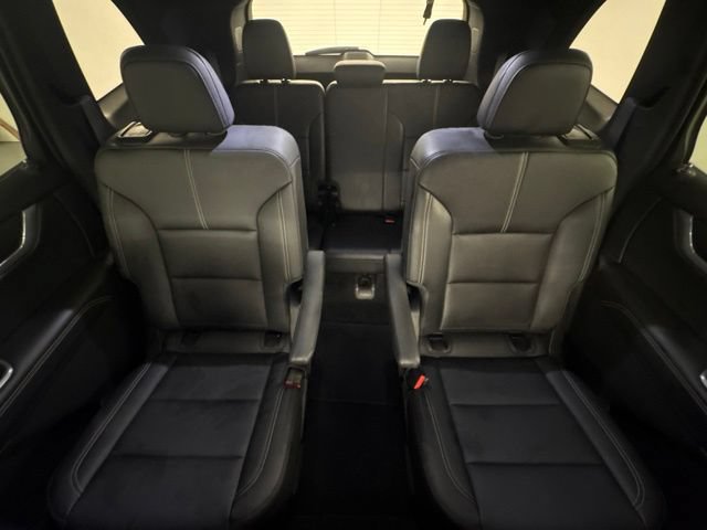 Used 2026 GMC Acadia Elevation w/ Elevation Premium Package FWD image 19
