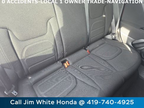 Used 2021 Jeep Renegade Latitude w/ Luxury Group I image 21