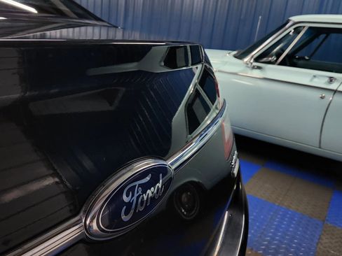 Used 2014 Ford Taurus SEL image 52