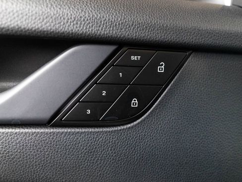 Certified 2024 Porsche 911 Carrera T RWD image 22