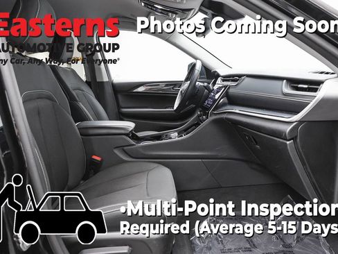 Used 2022 Jeep Grand Cherokee L Laredo w/ Luxury Tech Group I AWD/4WD image 24