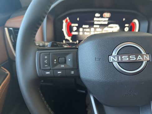 New 2026 Nissan Rogue Platinum AWD/4WD image 14