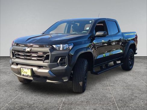 Certified 2024 Chevrolet Colorado Trail Boss w/ Advanced Trailering Package AWD/4WD image 4