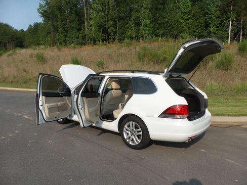 Used 2014 Volkswagen Jetta TDI FWD image 3