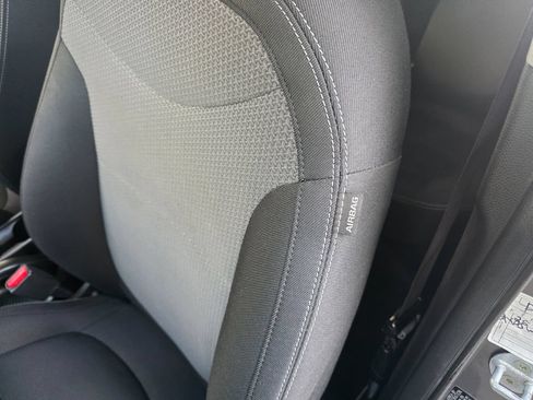 Used 2019 Kia Soul + FWD image 21