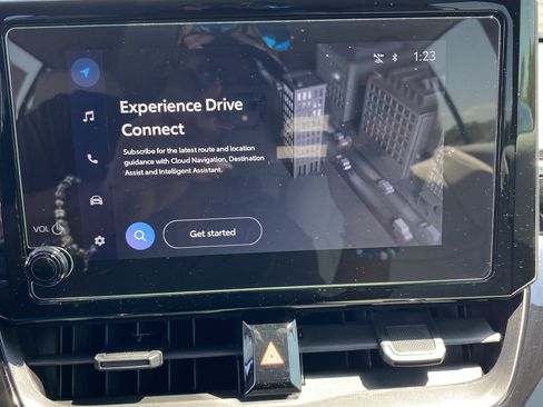 Certified 2024 Toyota Corolla Cross L image 18