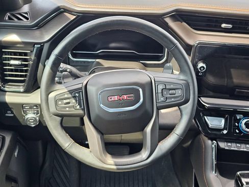 Used 2024 GMC Sierra 1500 AT4 w/ Technology Package AWD/4WD image 20