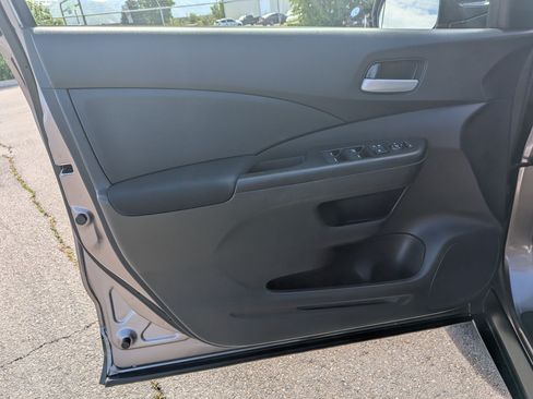 Used 2015 Honda CR-V LX image 12