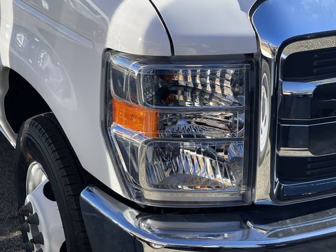 New 2026 Ford E-350 and Econoline 350 Super Duty w/ Power Equipment Group image 7