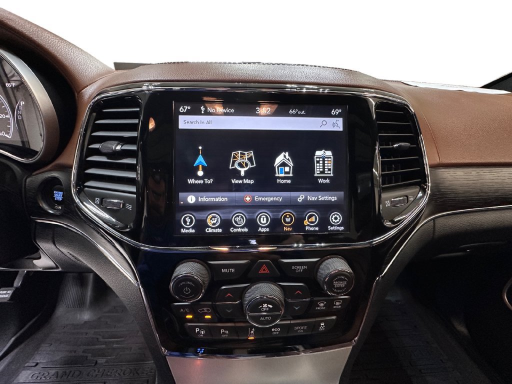 Used 2020 Jeep Grand Cherokee Summit AWD/4WD image 14