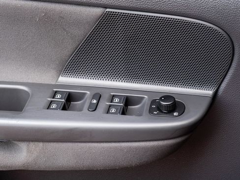 Used 2009 Volkswagen GTI 4-Door FWD image 12