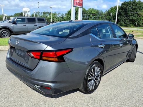Certified 2025 Nissan Altima 2.5 SV FWD image 15