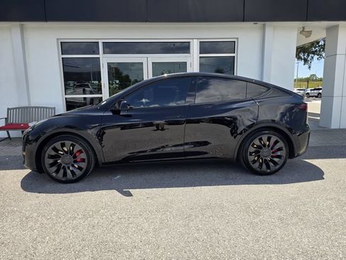 Used 2022 Tesla Model Y Performance AWD/4WD image 4