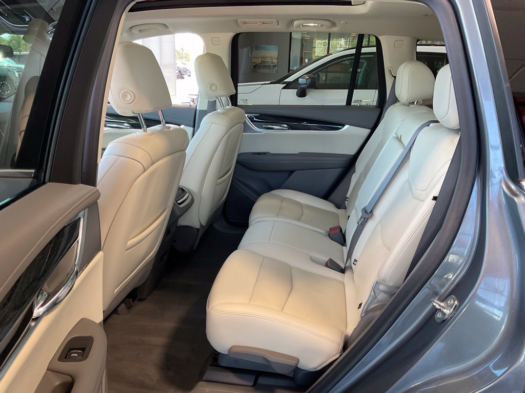 Used 2021 Cadillac XT6 Premium Luxury AWD/4WD image 23