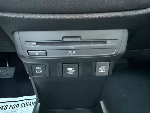Used 2022 Honda Odyssey Elite image 31
