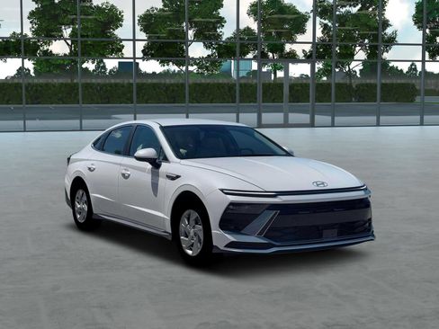 Certified 2026 Hyundai Sonata SE FWD image 11