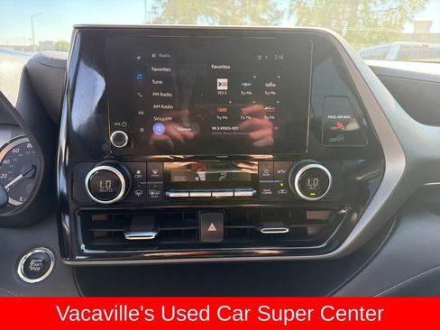 Used 2023 Toyota Highlander L FWD image 18
