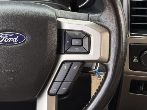 Used 2022 Ford F250 Lariat w/ Lariat Value Package AWD/4WD image 14