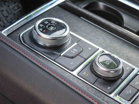 Used 2022 Ford Expedition Max Limited image 28