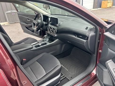 Certified 2025 Nissan Sentra SV FWD image 24