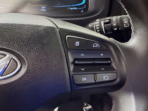 Used 2026 Hyundai Venue SEL FWD image 15