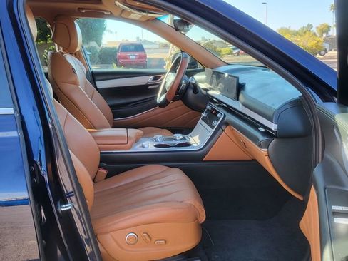 Used 2025 Genesis GV80 2.5T Advanced image 17