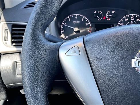 Used 2014 Nissan Sentra S FWD image 23