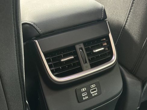 Used 2025 Subaru Legacy Premium AWD/4WD image 17