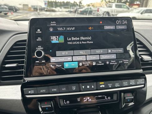 Certified 2025 Honda Odyssey EX-L image 16