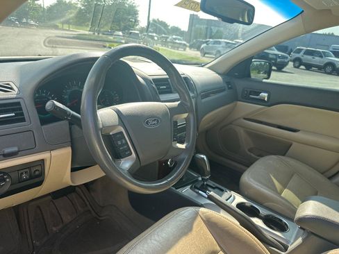 Used 2010 Ford Fusion SEL FWD image 15