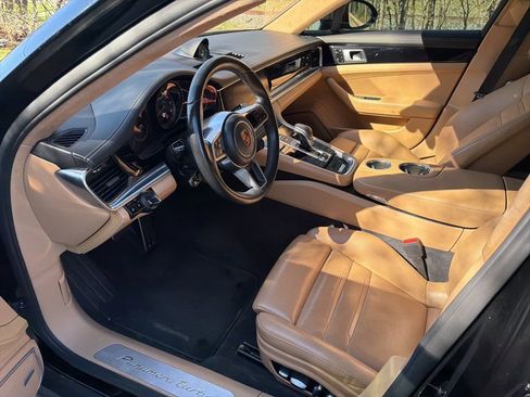 Used 2018 Porsche Panamera Turbo image 23