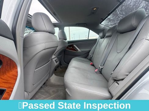 Used 2010 Toyota Camry XLE image 15