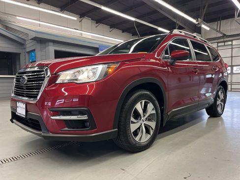Used 2019 Subaru Ascent Premium w/ Popular Package #1 image 3
