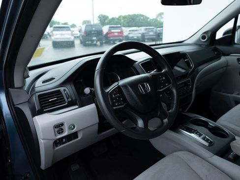 Used 2021 Honda Pilot EX image 17