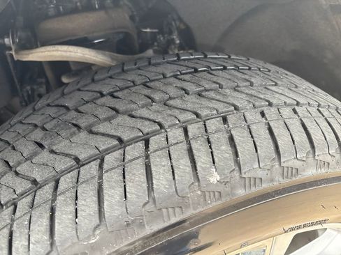 Used 2025 Chevrolet Silverado 1500 High Country image 33