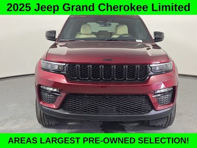 Used 2025 Jeep Grand Cherokee Limited w/ Black Appearance Package
