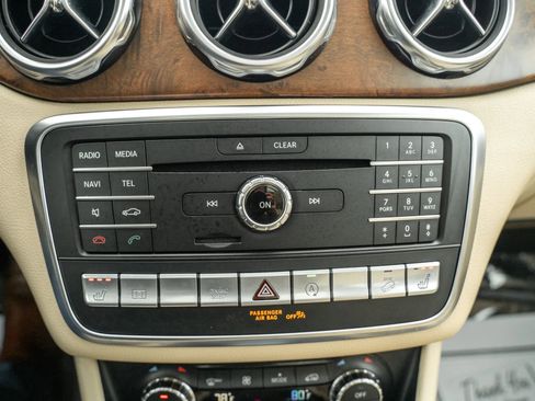 Used 2018 Mercedes-Benz GLA 250 4MATIC image 25