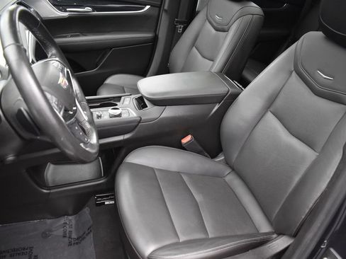 Certified 2023 Cadillac XT5 Premium Luxury w/ Technology Package AWD/4WD image 11