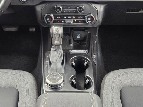 Used 2025 Ford Bronco Big Bend image 17