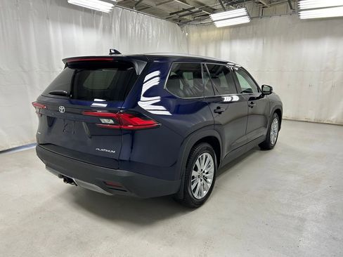 Used 2024 Toyota Grand Highlander Platinum AWD/4WD image 4