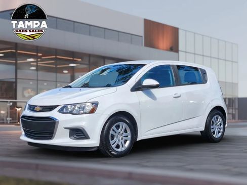 Used 2020 Chevrolet Sonic LT image 3