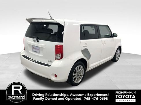 Used 2012 Scion xB FWD image 6