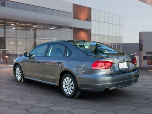 Used 2015 Volkswagen Passat 1.8T Wolfsburg Edition image 4