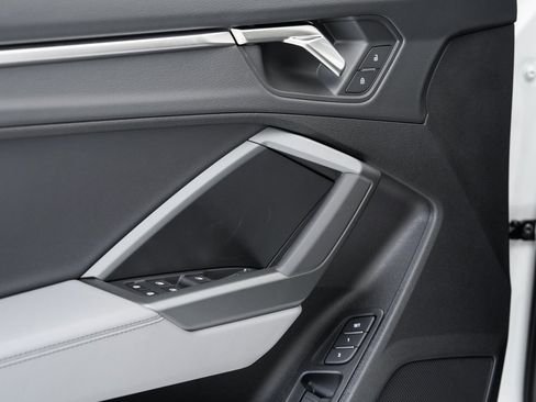 Certified 2024 Audi Q3 2.0T Premium image 10