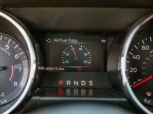 Used 2016 Ford Mustang Coupe RWD image 17